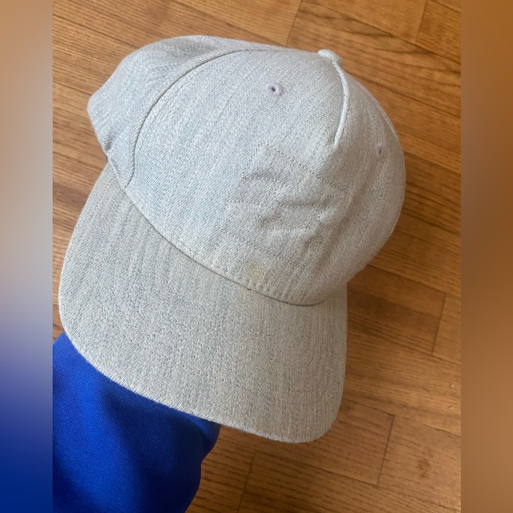 Billabong 90s Y2K brand Heathered Gray Cap skateboard skater hat - small spot